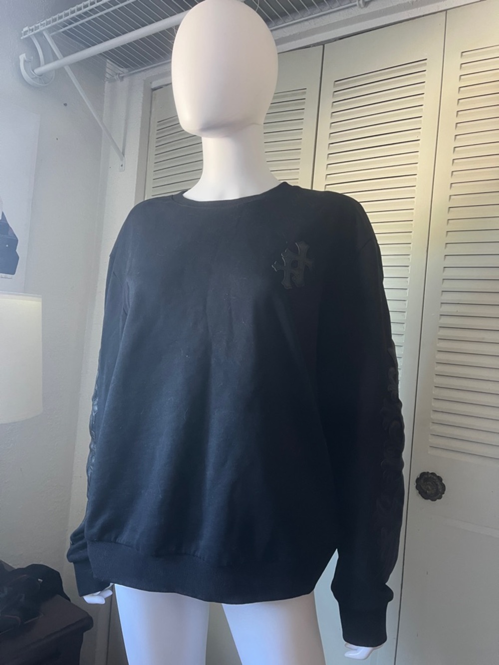Black Gothic Sweatshirt w/ Leather Cross Patches – Chrome Hearts Style –ITTIERRE